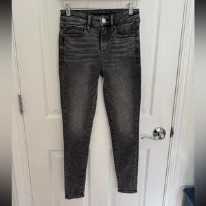 American Eagle Women's Black Skinny Jeans